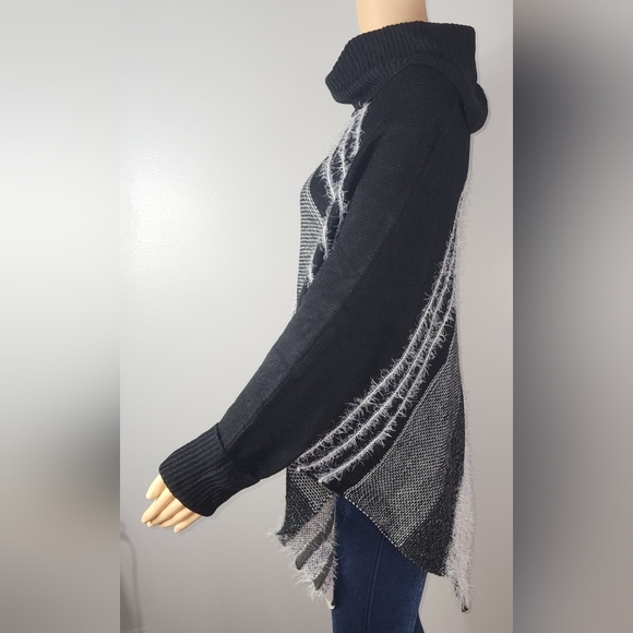 Great Northwest Indigo Black/Gray Striped Sweater Poncho Size Large - Picture 3 of 6
